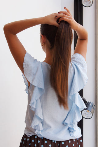 BLUSA VOLANTES AZUL BEBÉ