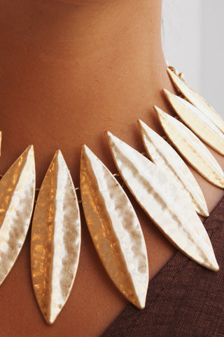 COLLAR