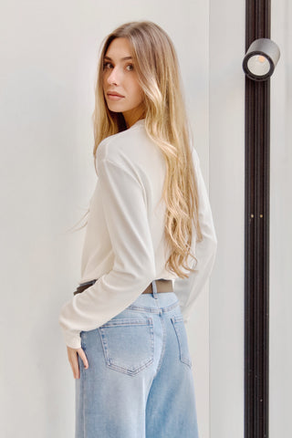 JEANS RECTOS BAJO CON COSTURA