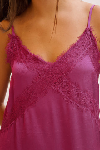 VESTIDO LENCERO