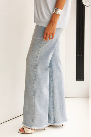 JEANS BAJO DESFLECADO