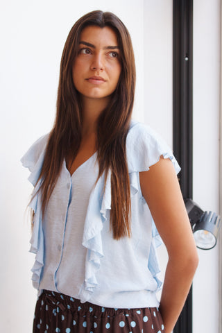 BLUSA VOLANTES AZUL BEBÉ