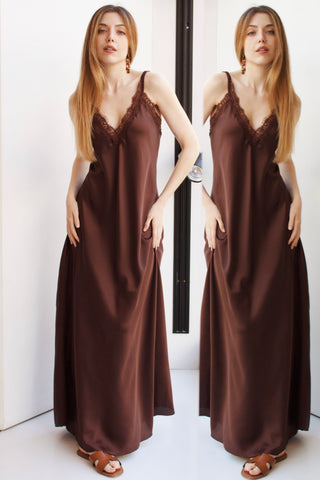 VESTIDO LENCERO CHOCOLATE LAZO ESPALDA