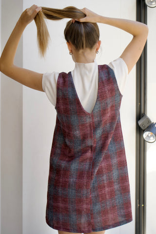VESTIDO CORTO SIN MANGAS ESTAMPADO DE CUADROS