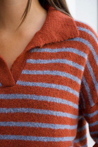 JERSEY DE RAYAS TEJA Y AZUL CUELLO POLO