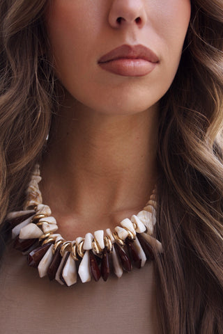 COLLAR