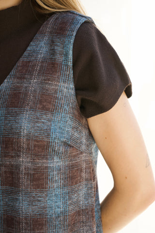VESTIDO CORTO SIN MANGAS ESTAMPADO DE CUADROS