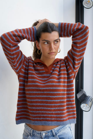 JERSEY DE RAYAS TEJA Y AZUL CUELLO POLO