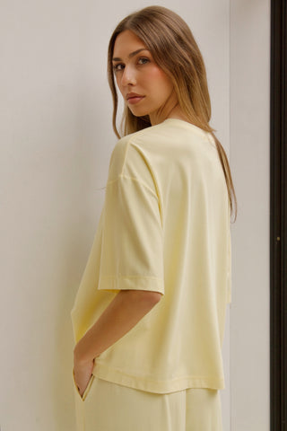 CAMISETA OVERSIZE AMARILLA