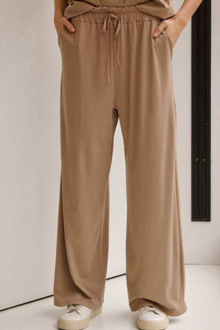 PANTALÓN COMFY CAMEL