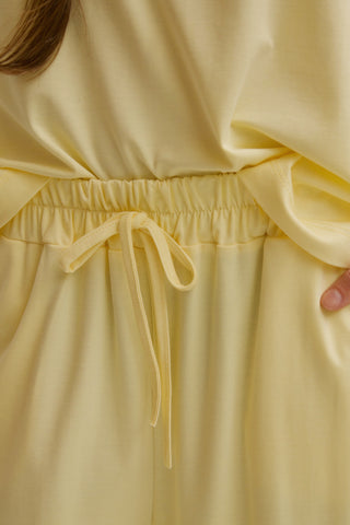 PANTALÓN COMFY AMARILLO