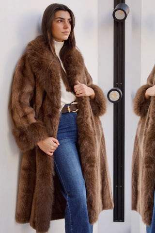 ABRIGO DE PELO VISÓN