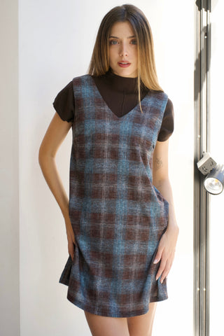 VESTIDO CORTO SIN MANGAS ESTAMPADO DE CUADROS