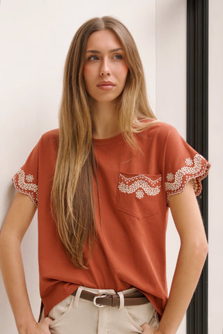 CAMISETA TEJA BORDADA