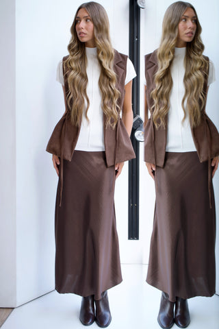 FALDA MIDI SATINADA COLOR CHOCOLATE