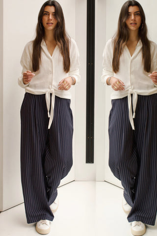 PANTALÓN RAYA DIPLOMÁTICA AZUL