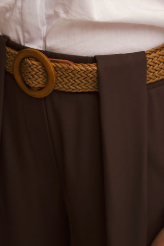 PANTALÓN CHOCOLATE CON CINTURÓN