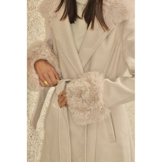 ABRIGO PELO EXTRAÍBLE