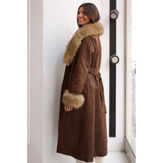 ABRIGO SERRAJE CUELLO Y PUÑOS DE PELO