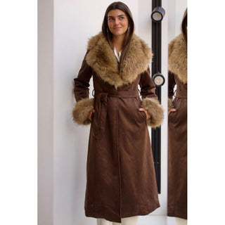 ABRIGO SERRAJE CUELLO Y PUÑOS DE PELO