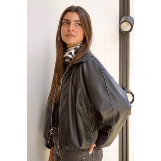 BOMBER NEGRA ECOPIEL