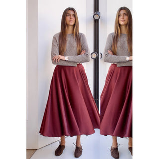 FALDA DE RASO CON BOLSILLOS