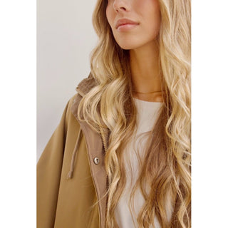 GABARDINA OLIVA ESTILO CAPA