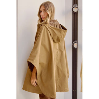 GABARDINA OLIVA ESTILO CAPA