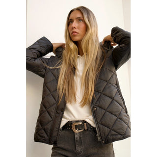 HUSKY NEGRO CAPUCHA DESMONTABLE