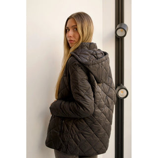 HUSKY NEGRO CAPUCHA DESMONTABLE