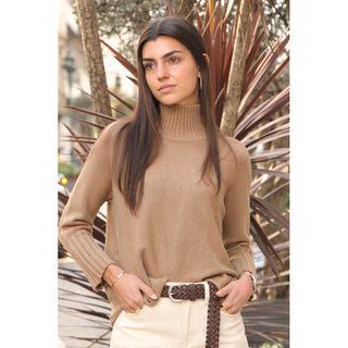 JERSEY OCRE CUELLO CISNE