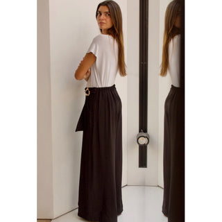 PANTALÓN NEGRO CINTO HEBILLA