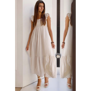 VESTIDO NIDO DE ABEJA CRUDO MANGA VOLANTE